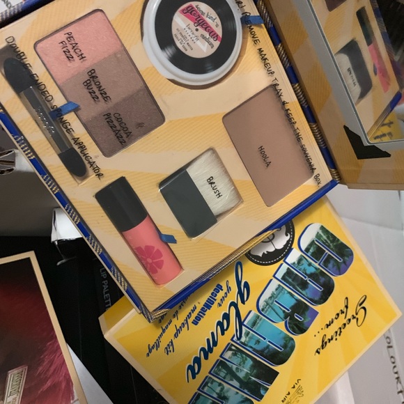 Authentic benefit kit. - Picture 2 of 2